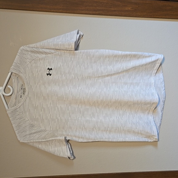 Lot of 4 Men's Under Armour Tech Tee Shirts - Picture 3 of 9